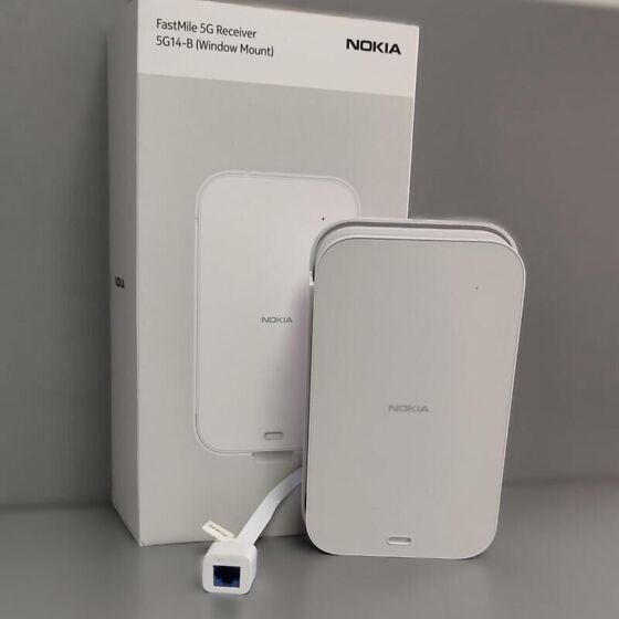 Nokia FastMile 5G Receiver 5G14-B Window Mounting White 3TG01529BCBA - NEW