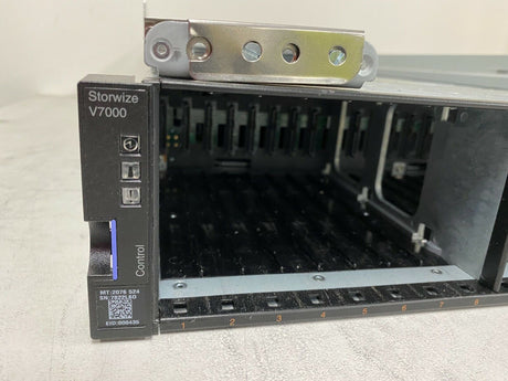 IBM 2076-524 Storwize V7000 Gen2 Control Enclosure Dual Controllers Rack Rails