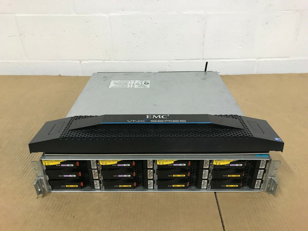 EMC VNXe3100 4 x 300GB 15K Flare 2x 300GB 005049037 6x 2TB SAS 7.2k  005049498