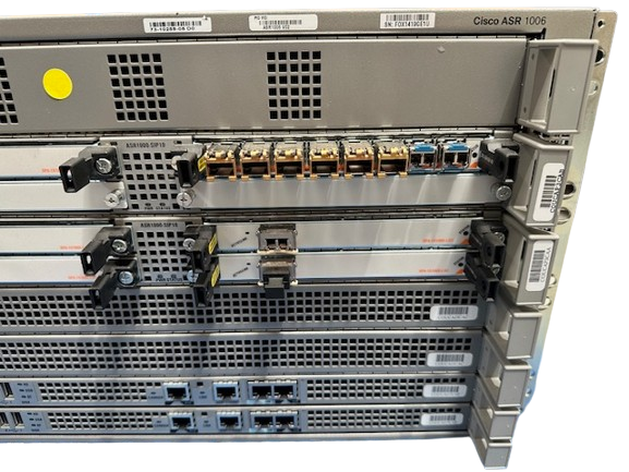 Cisco ASR1006 V02 Router 5x SPA-1X10GE-L-V2 1x SPA-8X1GE-V2 2x ASR1013/06-PWR-AC