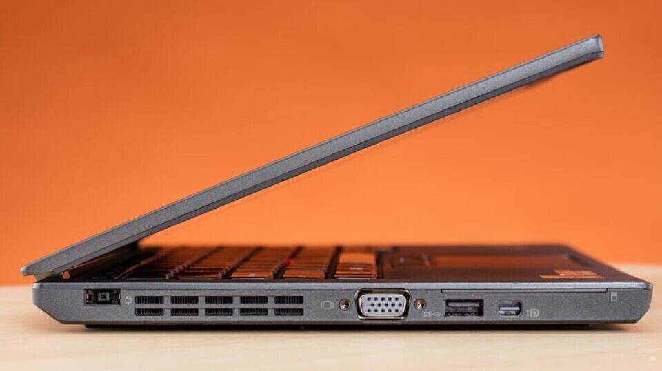 Lenovo ThinkPad X250 Laptop i5-5300U @2.3 4/8GB RAM 128/256GB SSD W11P Grade C