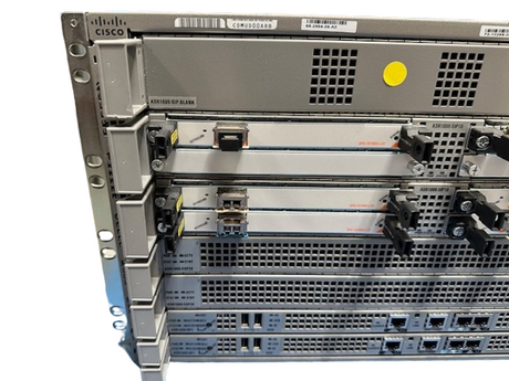 Cisco ASR1006 V02 Router 5x SPA-1X10GE-L-V2 1x SPA-8X1GE-V2 2x ASR1013/06-PWR-AC