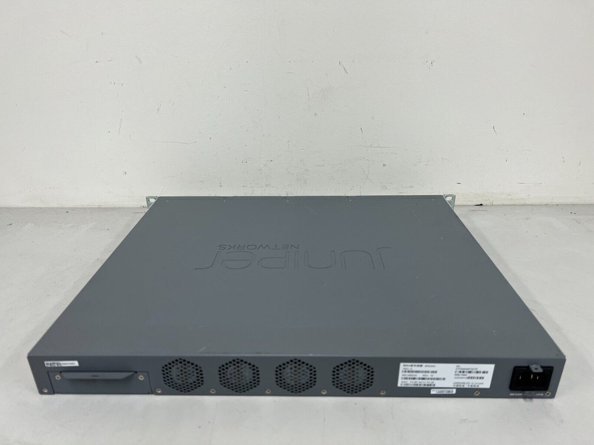 Juniper SRX340 8x GE + 8x GE SFP Ports + 4× MPIM Slots Service Gateway